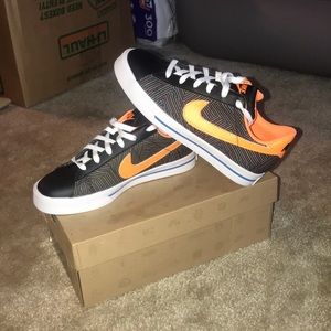 Men’s Nike shoes